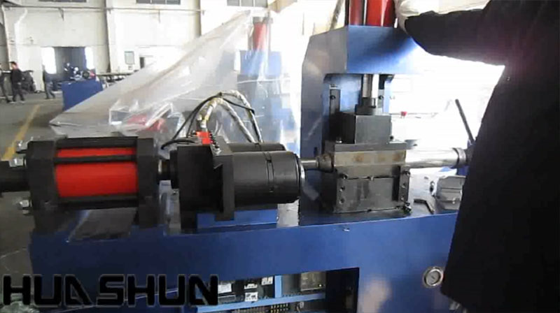 TM-2-80兩工位縮管機